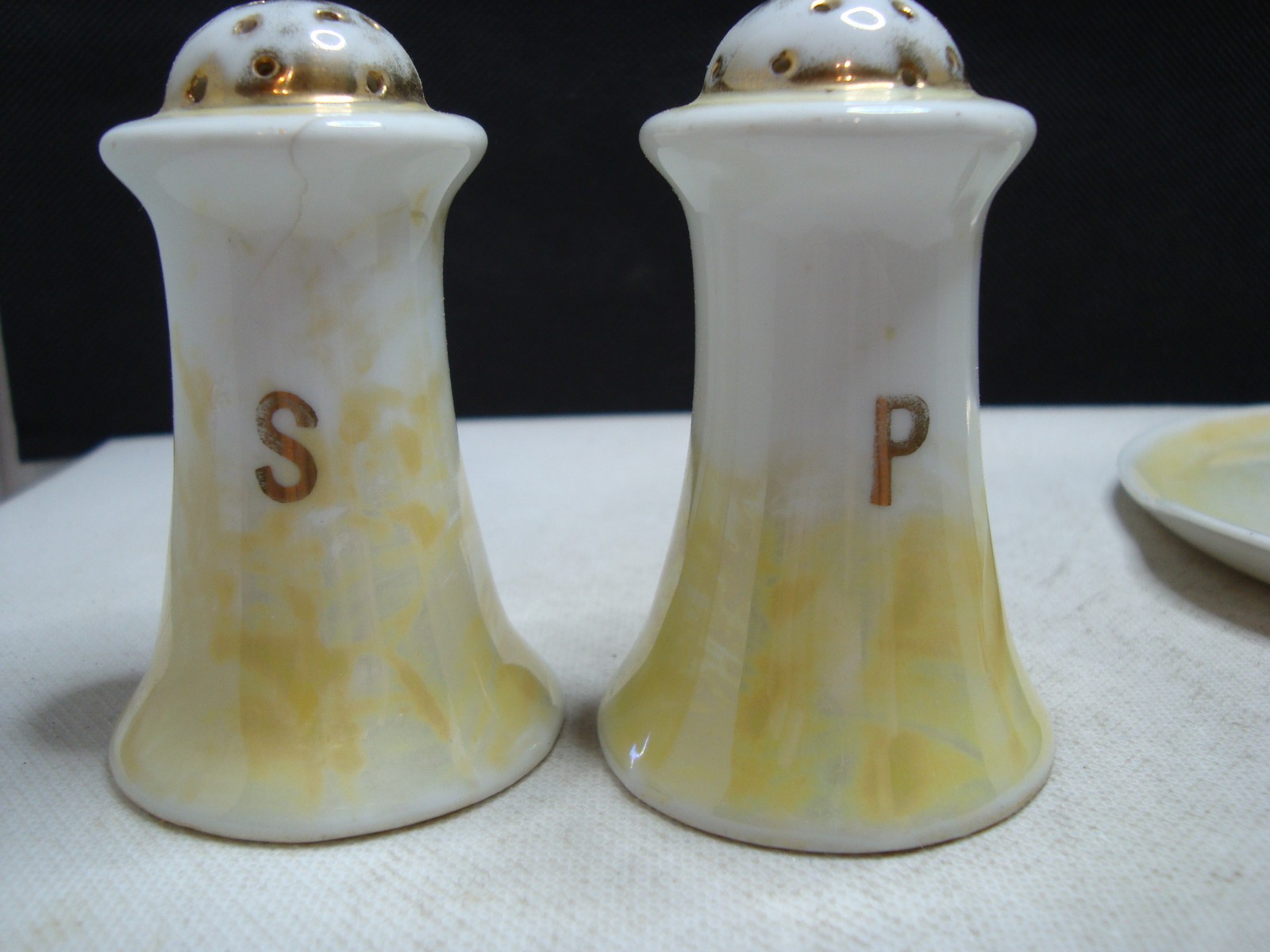 Set of Four Piece Condiment set Lidköpings Art Deco Porcelain, 1938-1939.