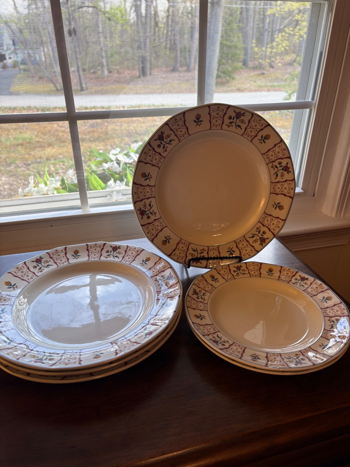 6 Dishes – Adams English Ironstone Anita Pattern 4 Dinner & 2 Salad Plates
