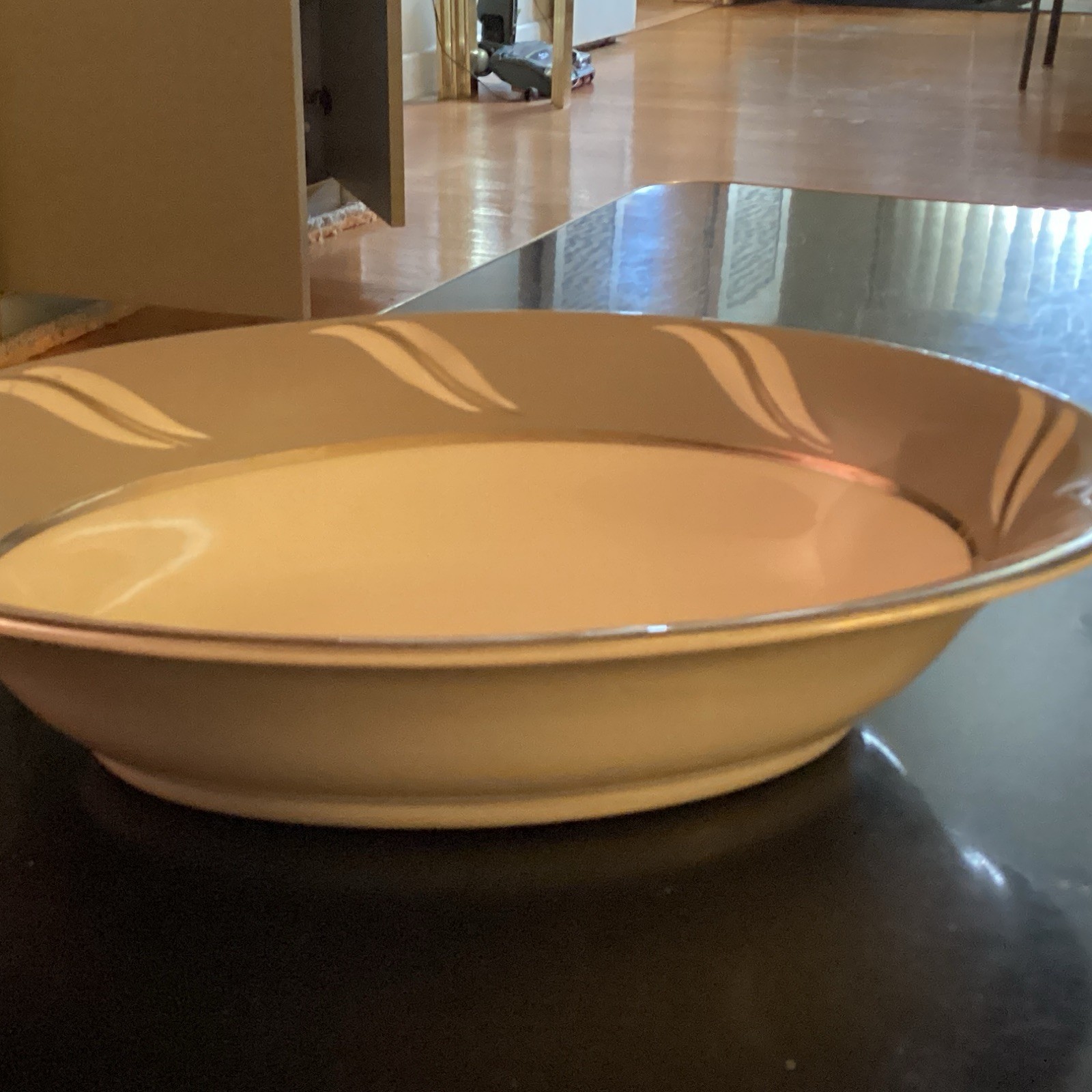 Royal Jackson Gray & White Leaf Pattern Round Ceramic Bowl Glossy Finish