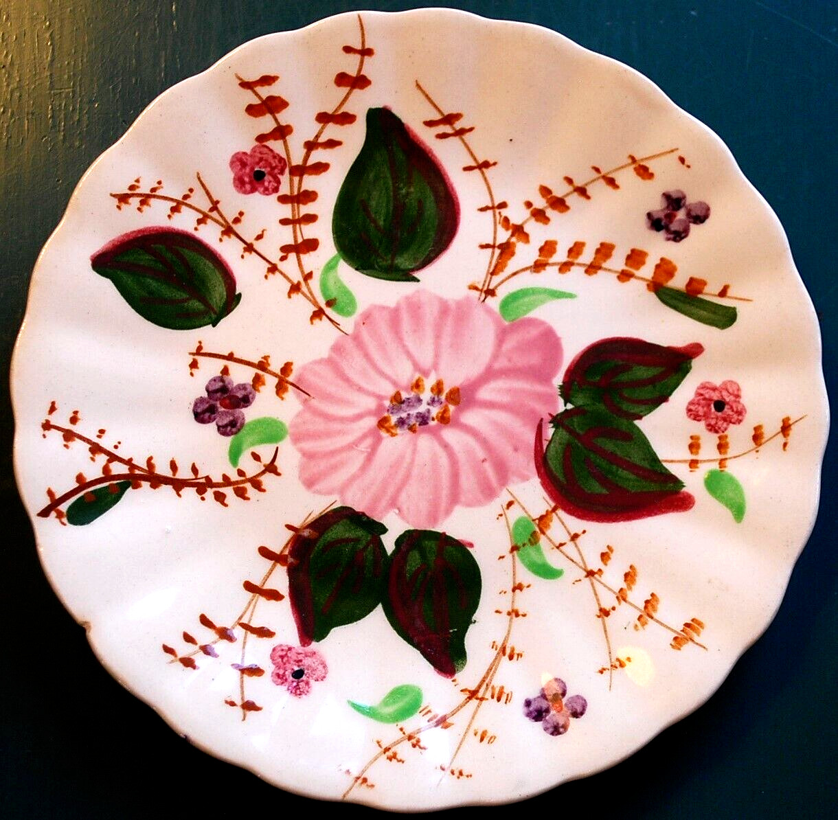 Antique Early Spongeware Plate Stick Spatter Ware HAND PAINTED FLORAL Swirl