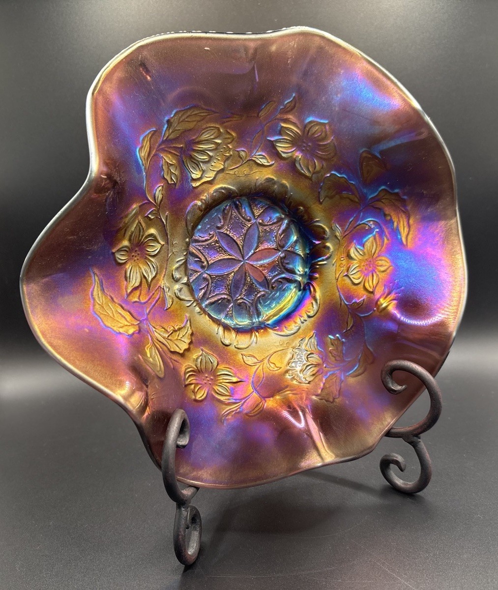 Dugan-Diamond Six Petals Carnival Glass Ruffled Bowl, Purple/Amethyst 7.5”