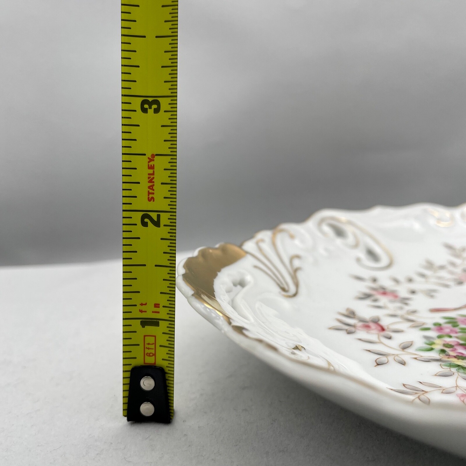 Lipper+Mann L&M Bristol Garden Pattern Decorative Plate Porcelain Gilded 8.5″