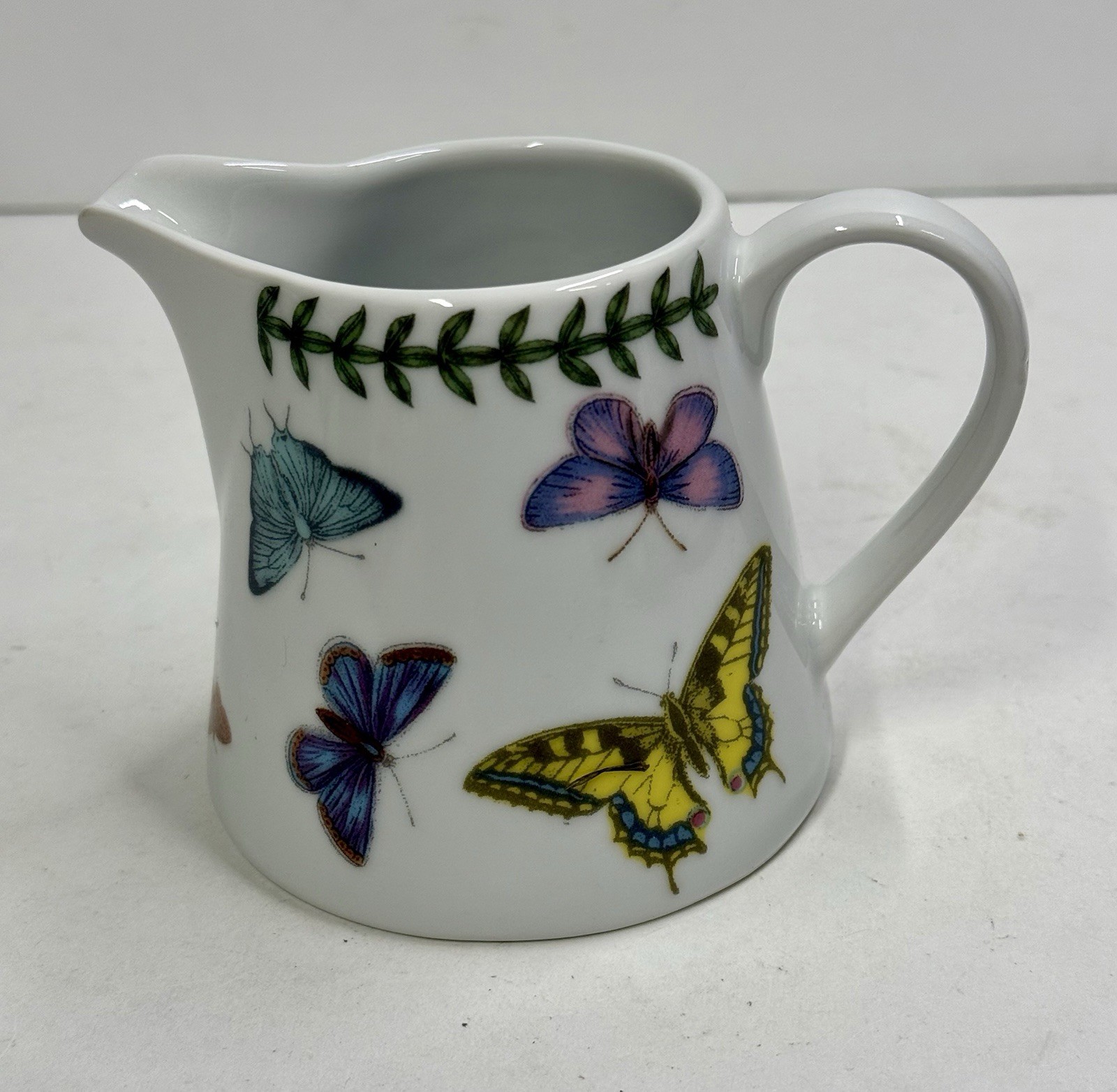 Portmeirion Studio Botanic Garden Butterflies Porcelain 8.0 oz Creamer 3.5”