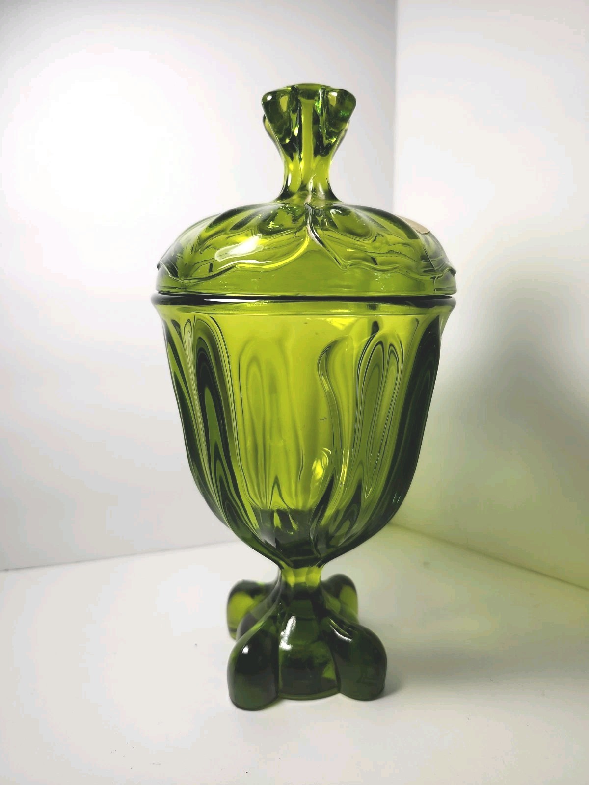 Vtg Dark Green Pedistal COVERED CANDY DISH~ COMPOTE ~VANITY JAR ART GLASS 4″x8″