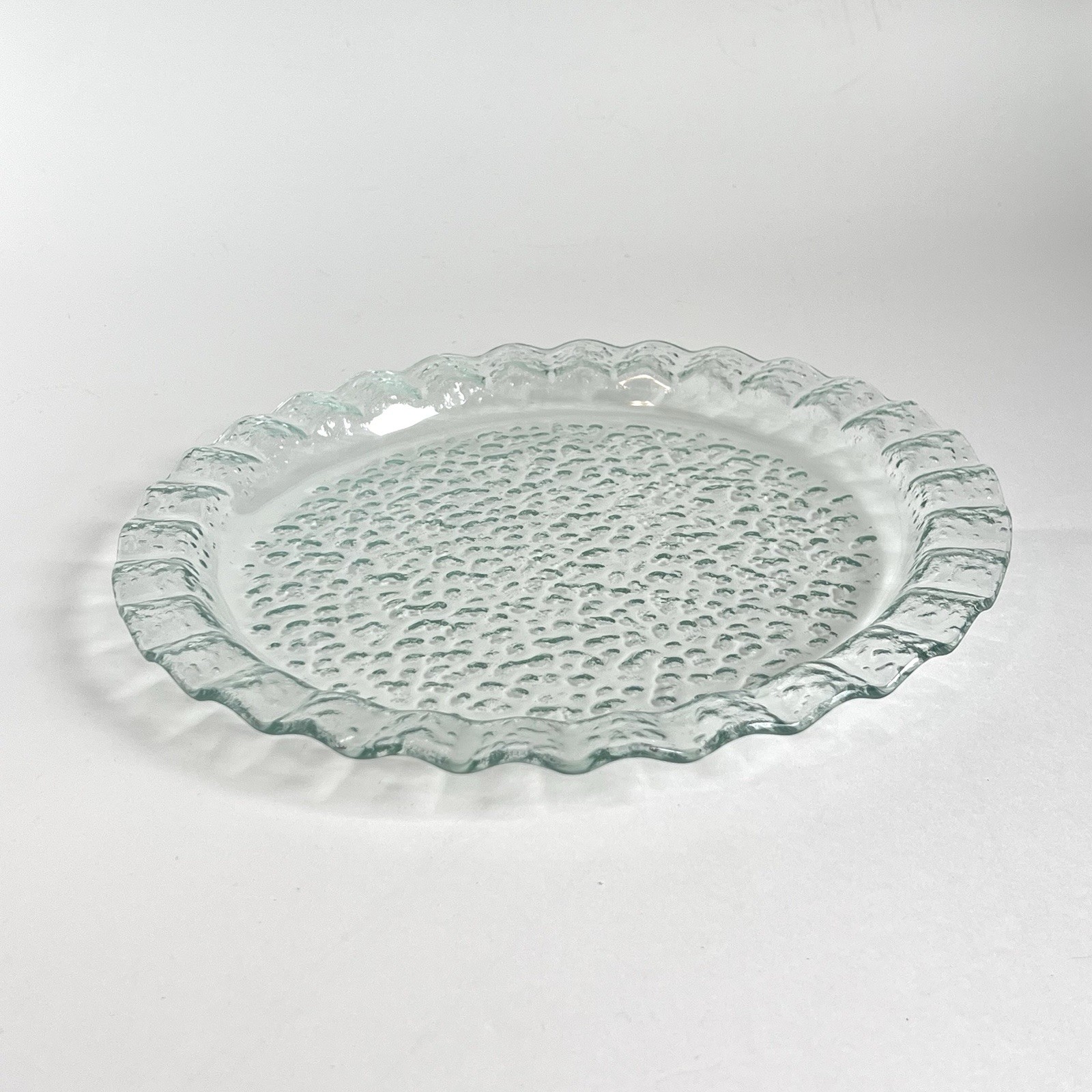 Recycled Glass Round Platter Light Green Ruffled Edge 11.5”