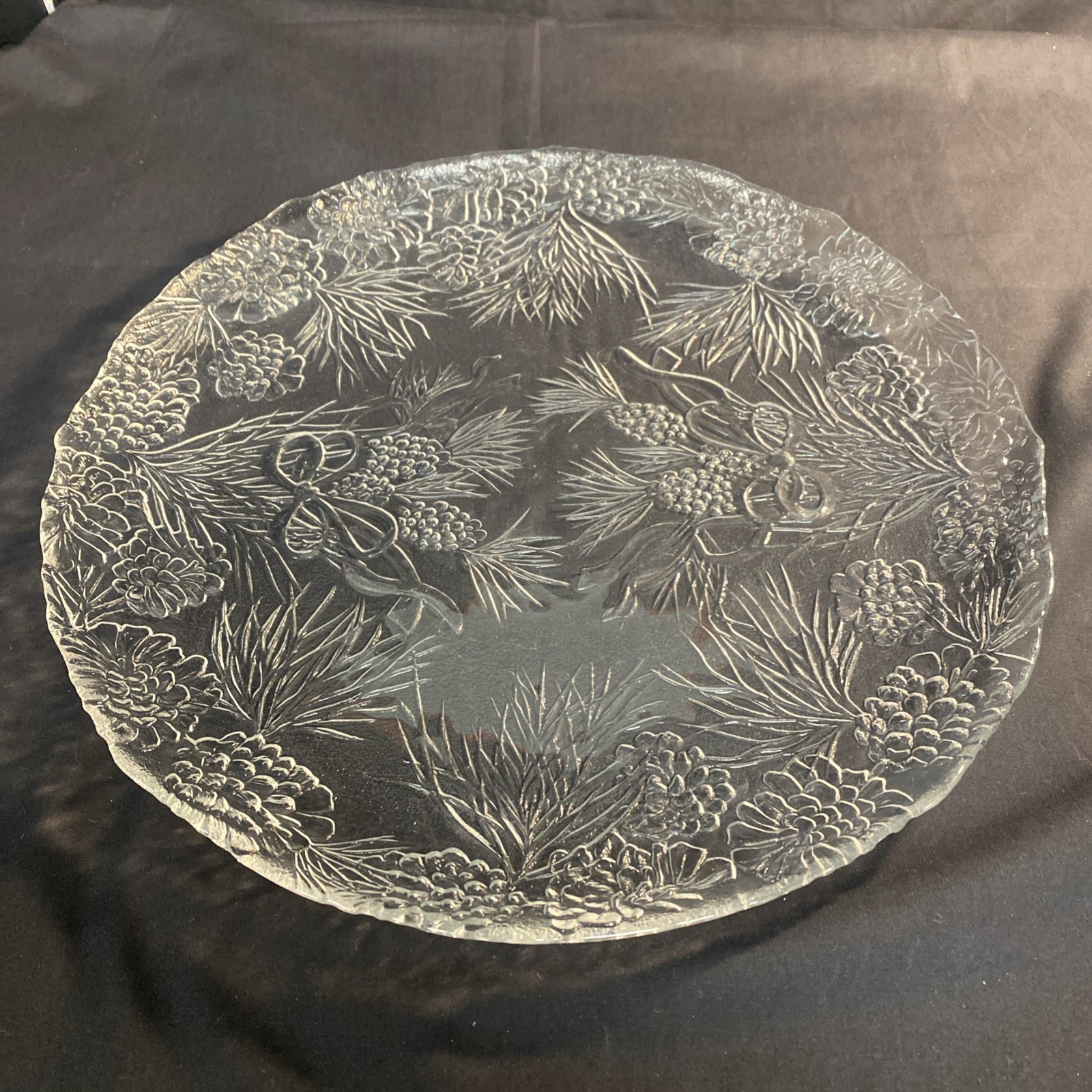 Christmas Glass Round Platter Pine Cones & Firs