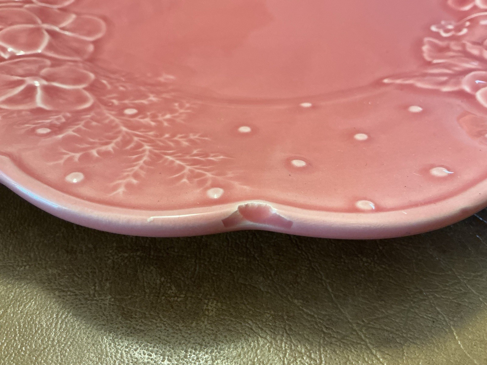 VTG Bordallo Pinheiro “Ingrid Pink” 10 3/8” Dinner Plates Set/4 Retired Pattern