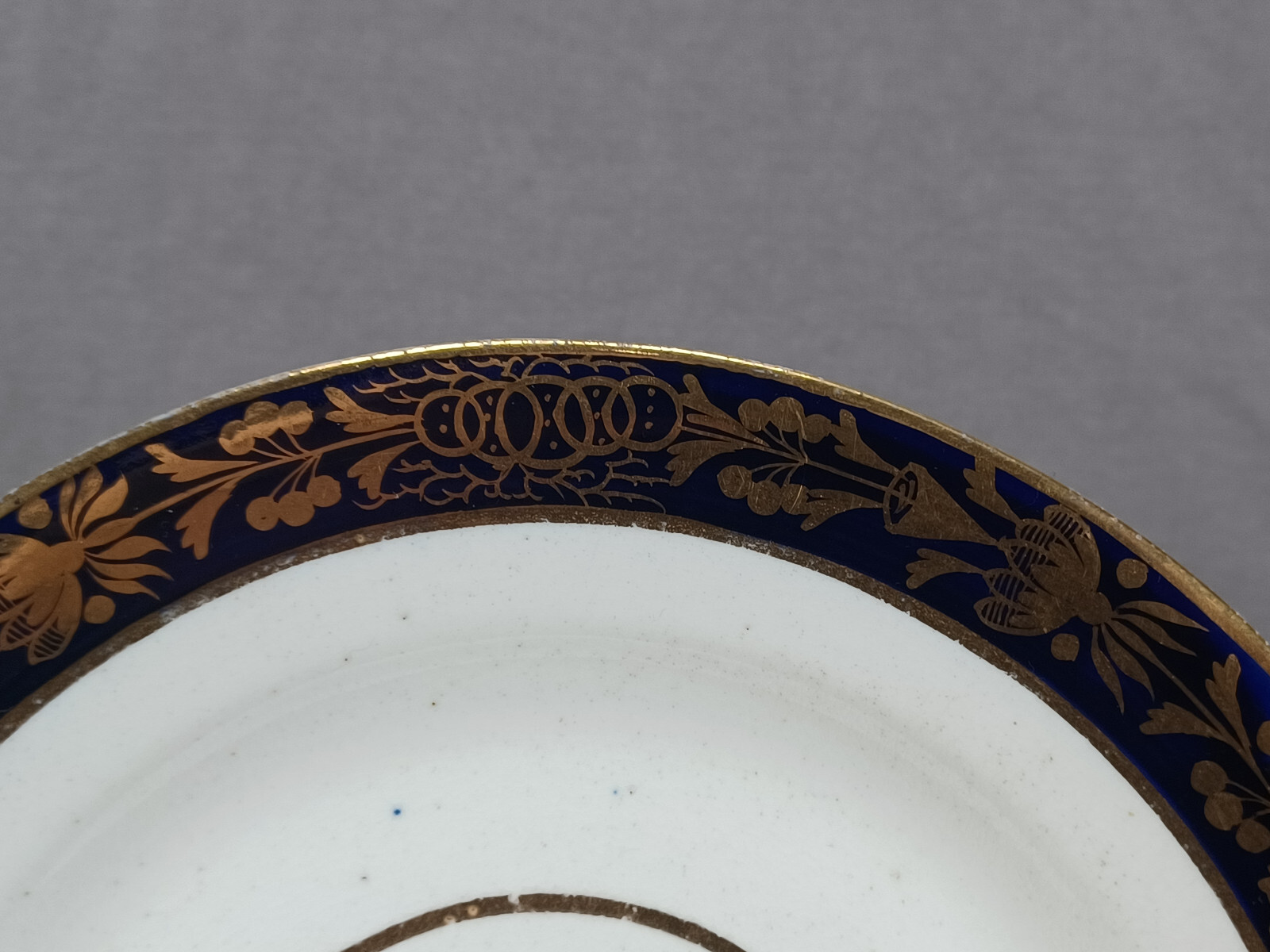 Chamberlain Worcester Gold Floral & Cobalt Border 9 1/8 Inch Plate C1800-1820 A