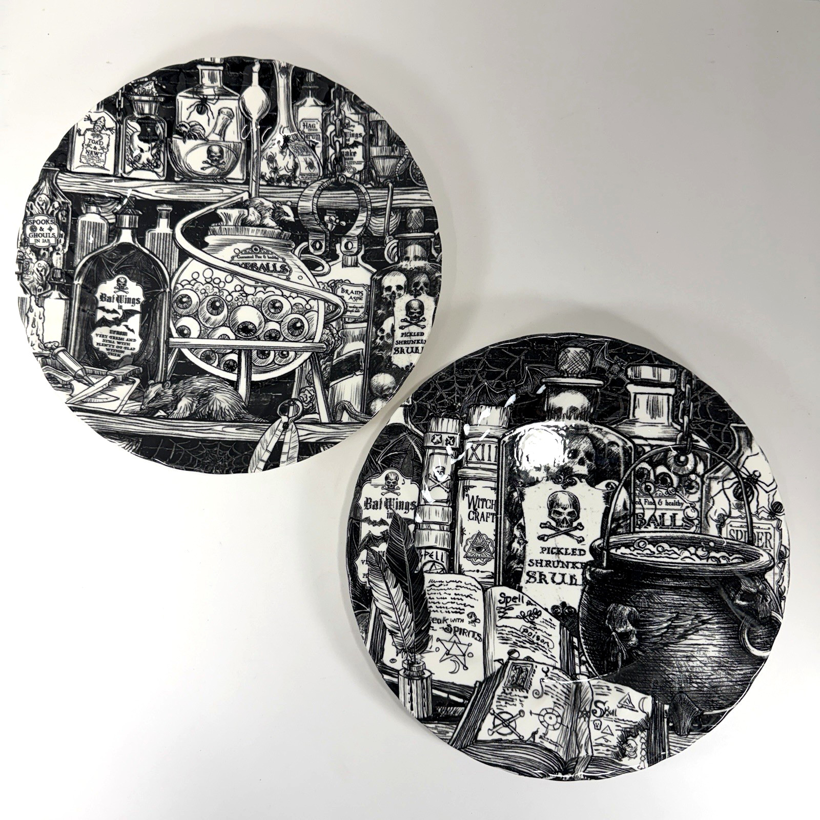 Royal Wessex Halloween Potions 10-1/8in Dinner Plates Eyeballs Cauldron Set of 2