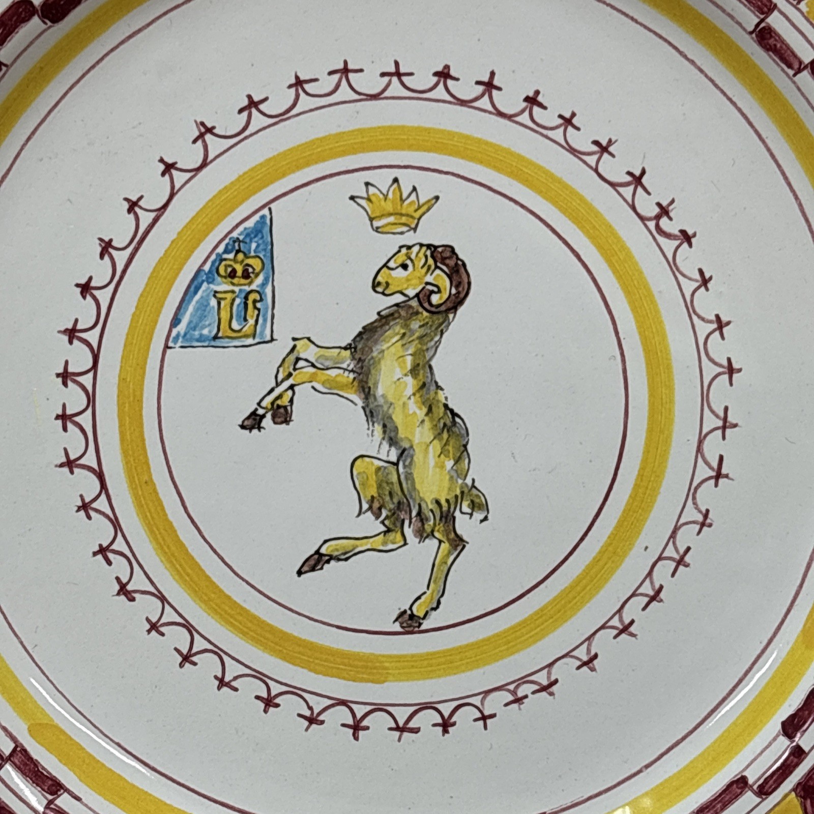 Montone Caber Siena Deruta Italy Hand Painted Ram Plate – 8 1/8 Inches