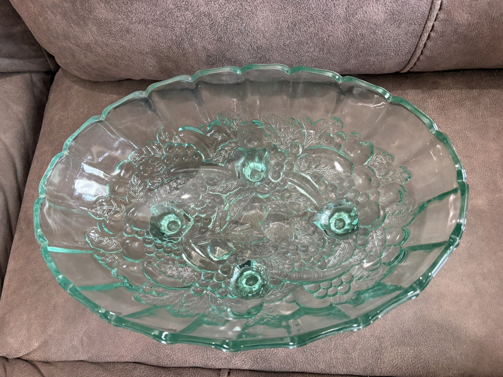 Vintage Glass Harvest Grape & Leaves Green Footed Fruit Bowl 12 in