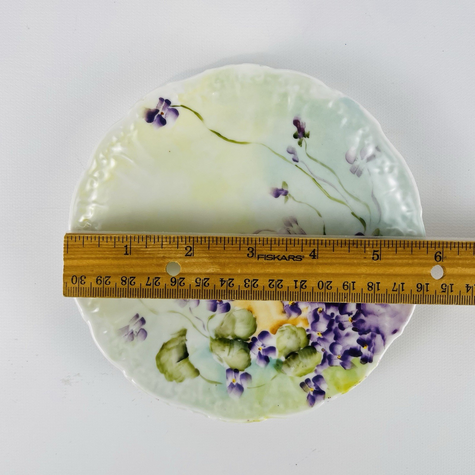 5 Antique Hand Painted Purple Violets 6″ Scalloped Dessert Cabinet Wall Plates