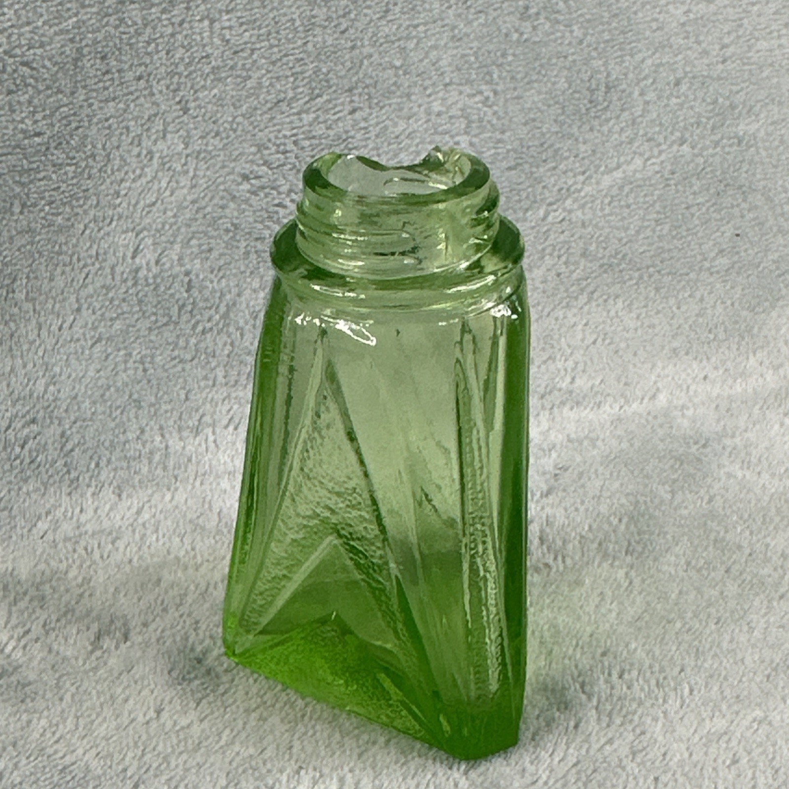 Vintage Vaseline Glass Art Deco Salt Pepper Shaker Caddy Uranium Glow SEE CHIP