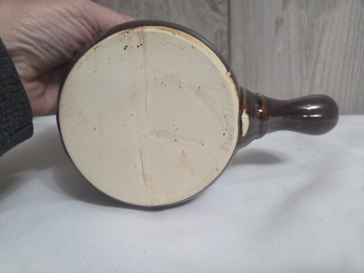 UNMARKED Pottery Brown Drip Glaze Handled SOUP / CHILI BOWL, no lid, just 1, VTG