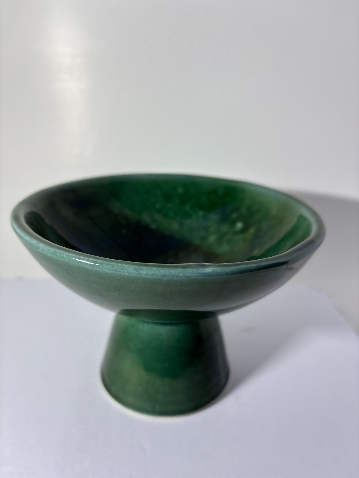 Vintage Mid-Century Modern Green Drip Glaze Pedestal Compote Bowl Art Pottery