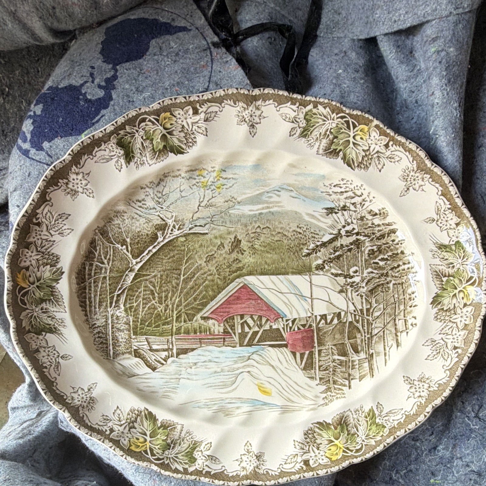 Johnson Bros Friendly Village Covered Bridge Large 15.5″ Oval Serving Platter VG