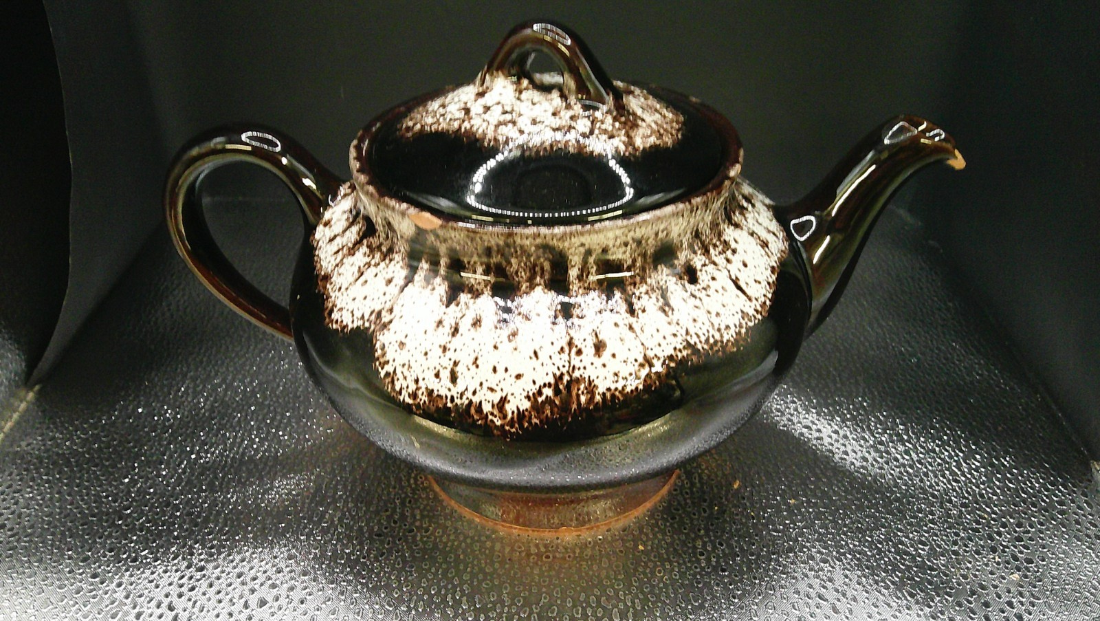 Vintage Royal Canadian Art Pottery Dripless Tea Pot Dark Brown&White Drip Glaze