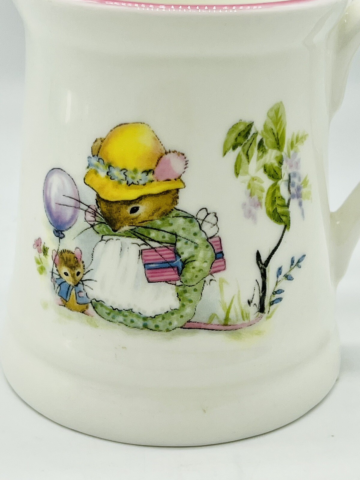 Mouse Party Straffordshire Amber Bone China Handled Cup 6 oz Pink Trim