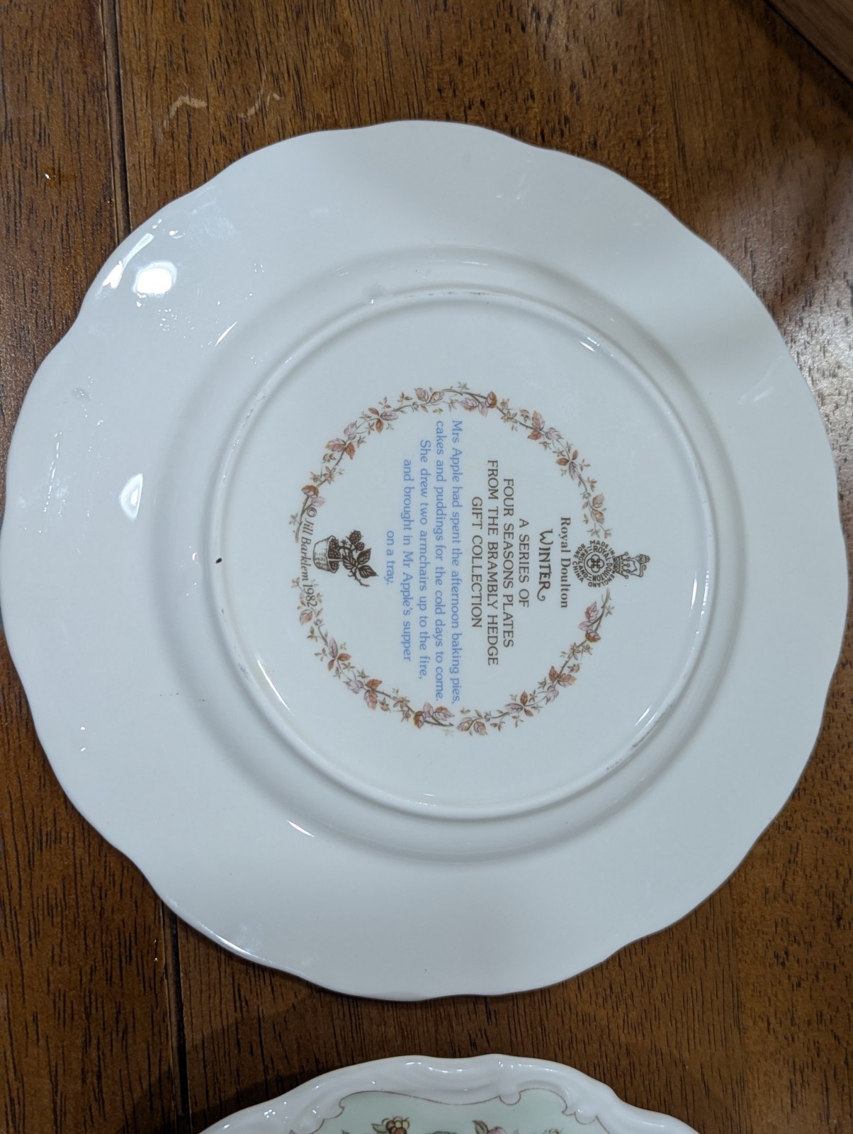 Set of 4 ROYAL DOULTON BRAMBLY HEDGE All 4 SEASONS PLATES 8″ by Jill Barklem