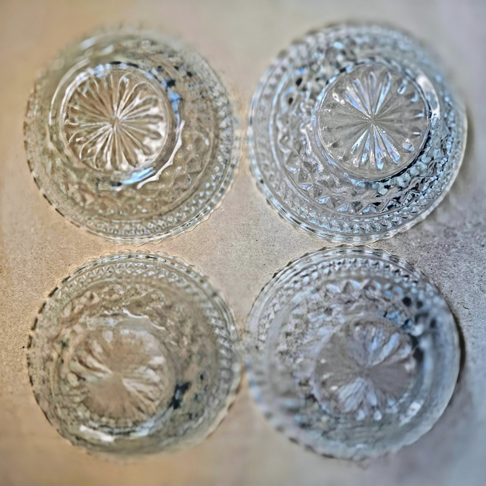 4 Vintage Anchor Hocking Clear Wexford Glass Dessert-Fruit-Berry Bowl 5″ Diamond
