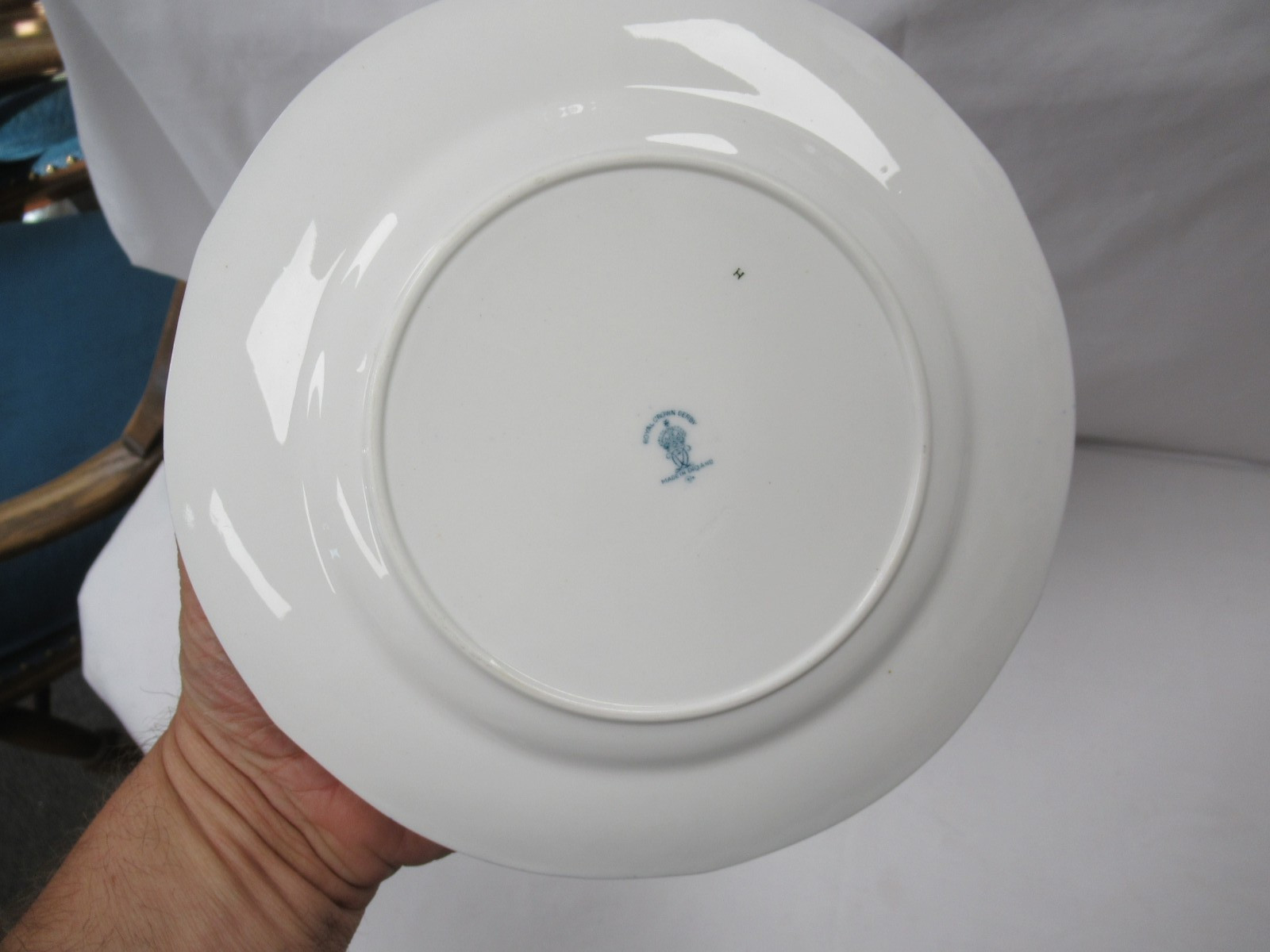 (1) Royal Crown Derby England China Blue Mikado Lunch Plate 8 1/4″ Excellent