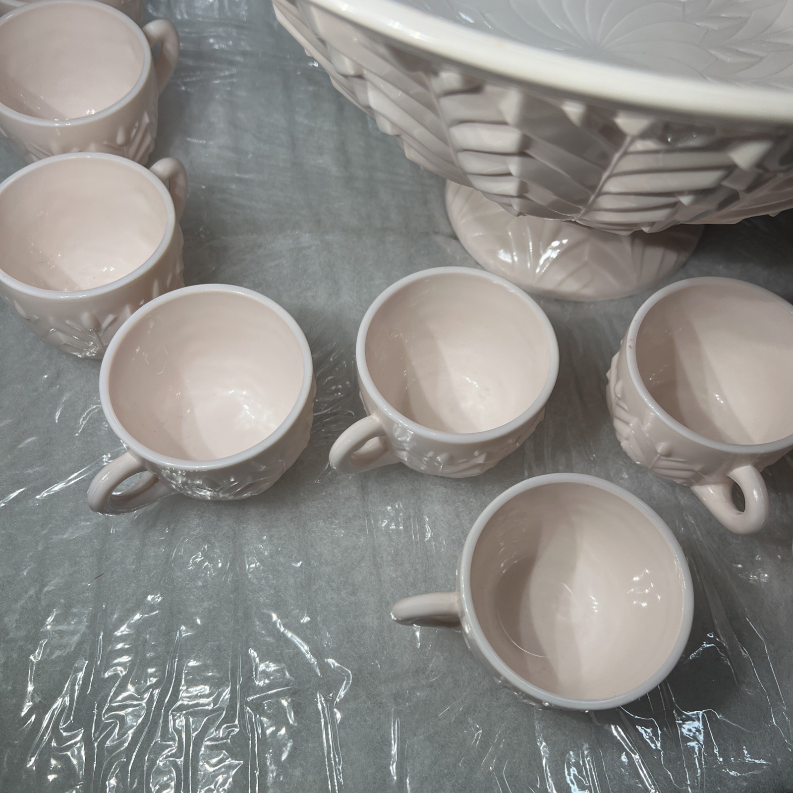 Jeannette Feather Shell Pink Milk Glass Punch Bowl Set 12 cups Vtg 1950’s