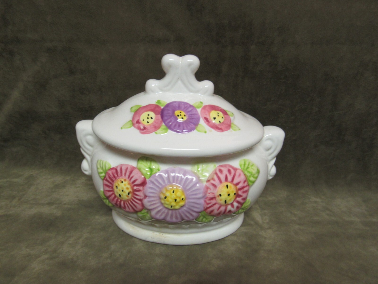 Vintage 1970’s Mini/Small Daisy/Flower Tureen Covered Dish HP Pottery Japan