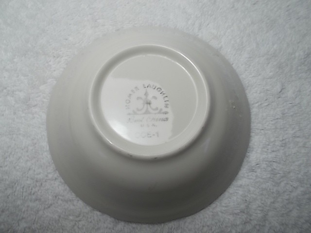 Vtg Homer Laughlin China Ivory White Tan Gold Band Scalloped Small Fruit Bowl
