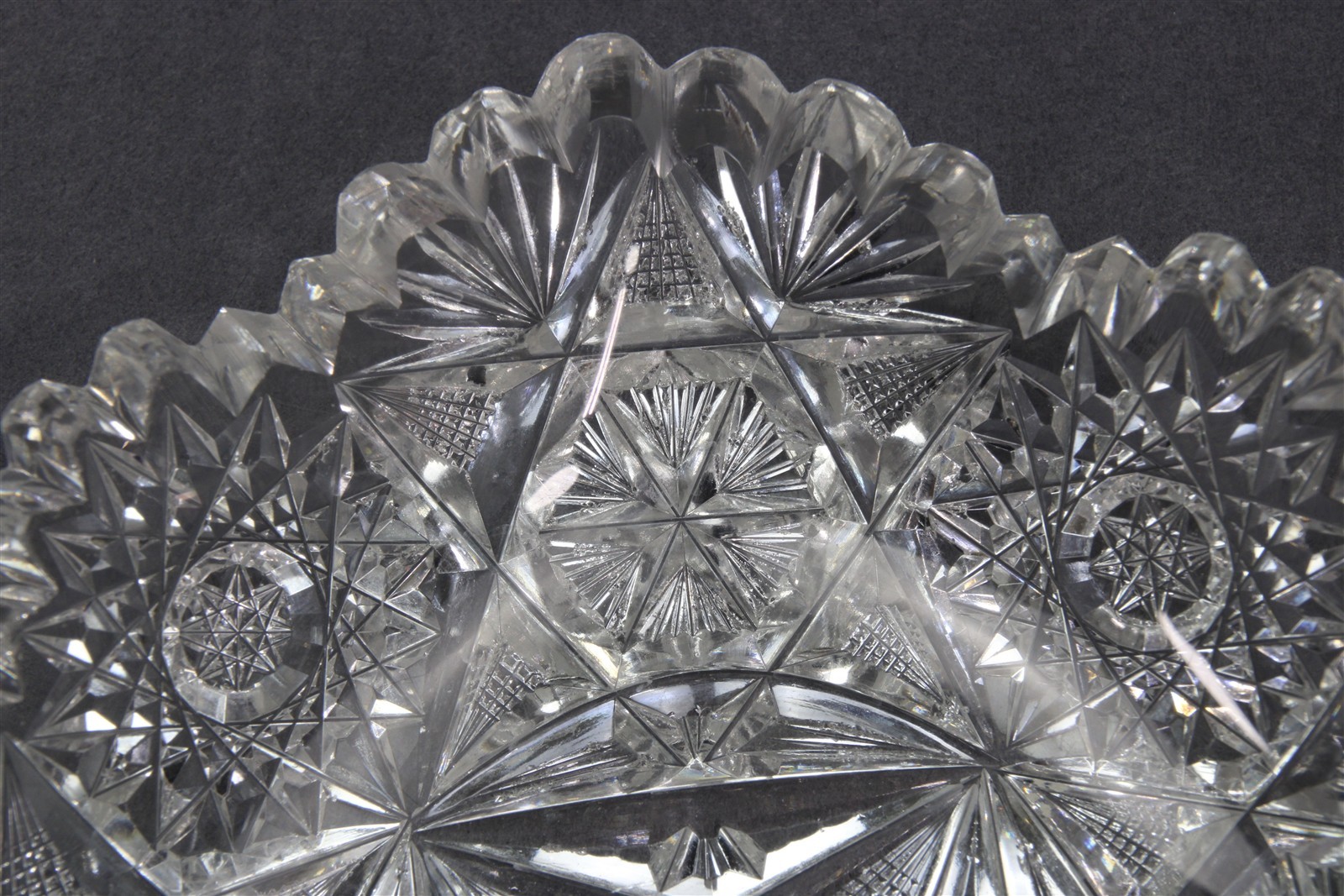 Vtg LIBBEY American Brilliant Period Cut Glass Candy Trinket Dish Stars 6″ x 6″
