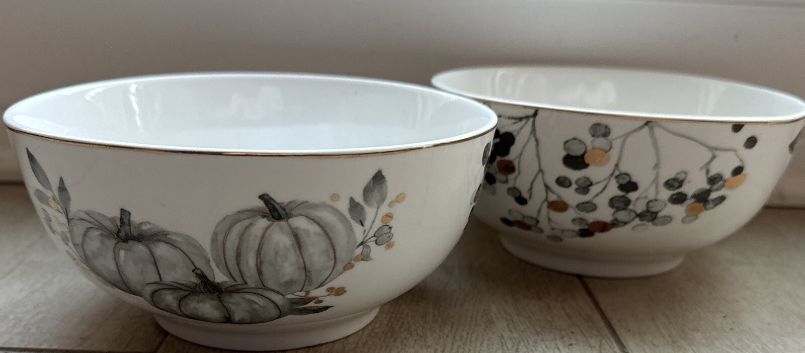 New Set 2 GRACE’S TEAWARE WHITE WITH GRAY PUMPKINS Berries GOLD TRIM 6” Bowls