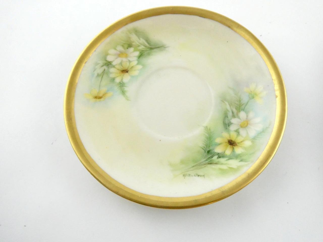 1970s Hand Painted Porcelain 4 Piece Place Setting Daisy Flowers Signed VGOOD