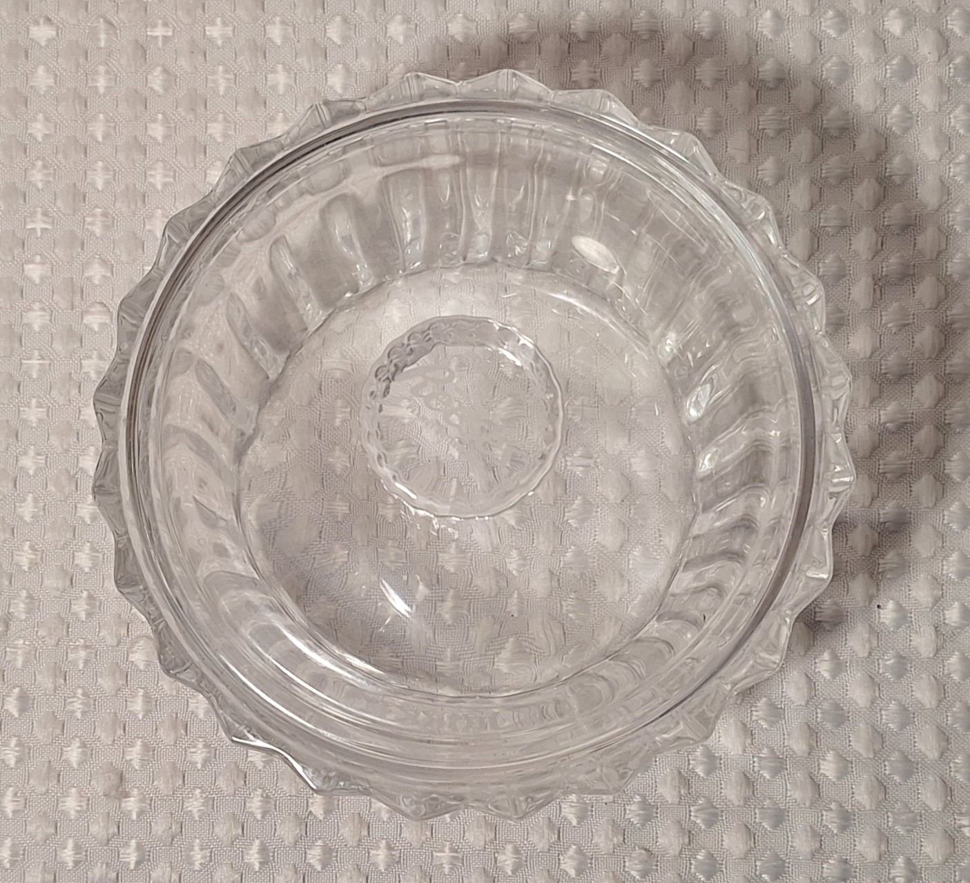 Hershey Reese’s Peanut Butter Cup Chocolate Candy Dish Shannon Crystal Ireland