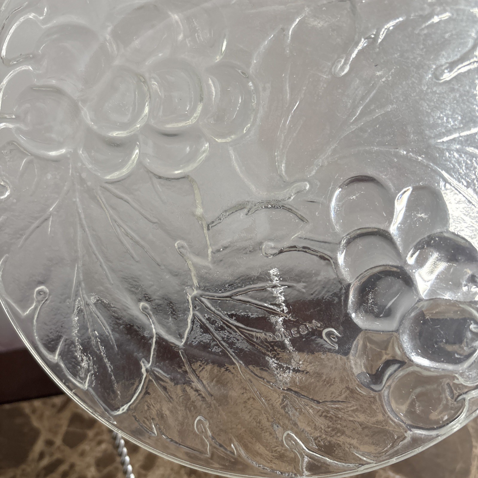 KIG Indonesia Set/6 Clear Glass Salad Plates Embossed Grape Cluster & Leaves