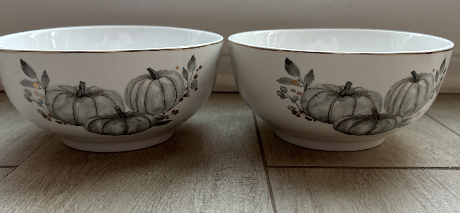 New Set 2 GRACE’S TEAWARE WHITE WITH GRAY PUMPKINS Berries GOLD TRIM 6” Bowls