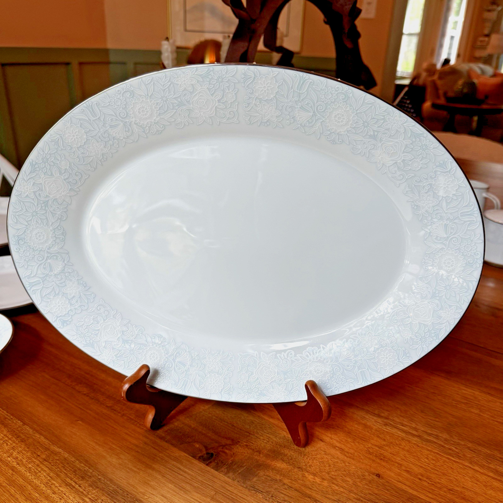 Vintage Ravel Noritake China White / Blue Lace Trim / Platinum Edge 14″ Platter