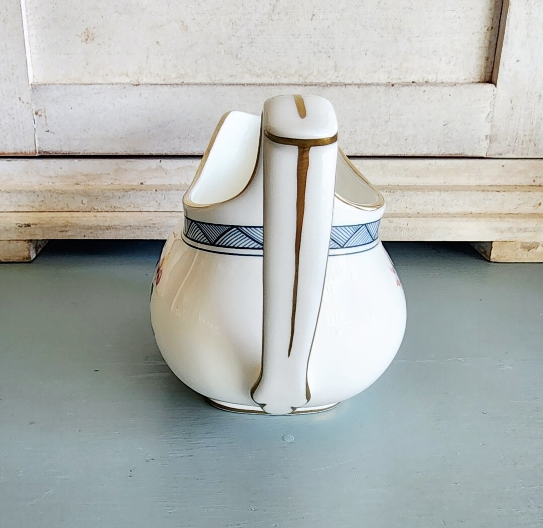 Wedgwood MONTCALM Gravy Boat Floral Blue Lines Triangle Band Gold Trim