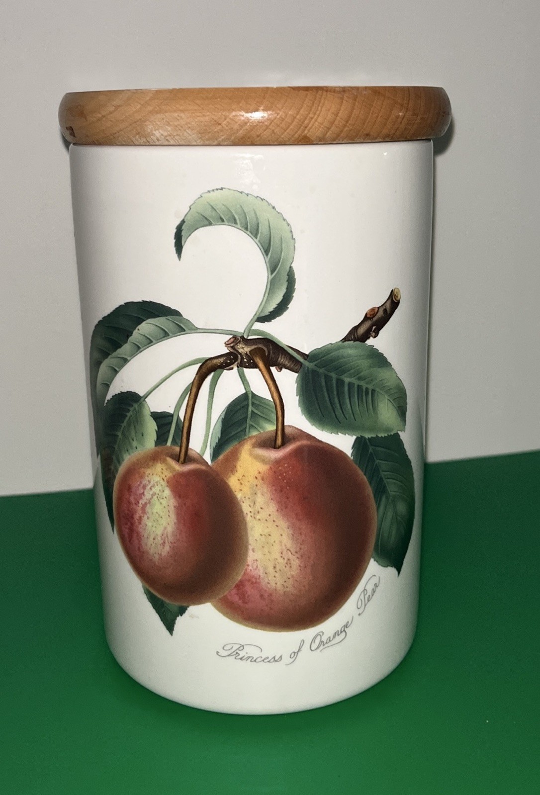 Portmeirion Pomona “Princess of Orange Pear” Porcelain 8” Jar & Lid