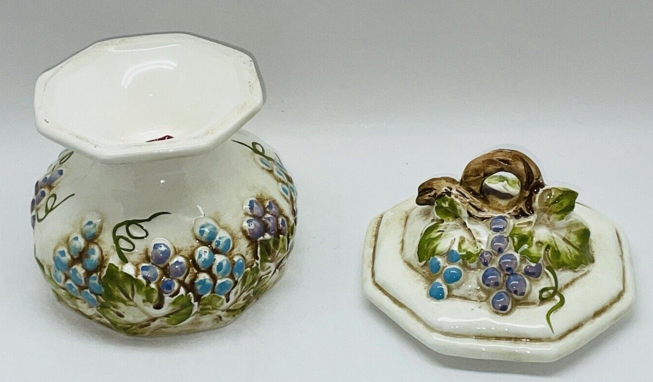 LEFTON’S Lidded Embossed Grapevines Pedestal Candy Dish VTG #3030 7.5” Tall