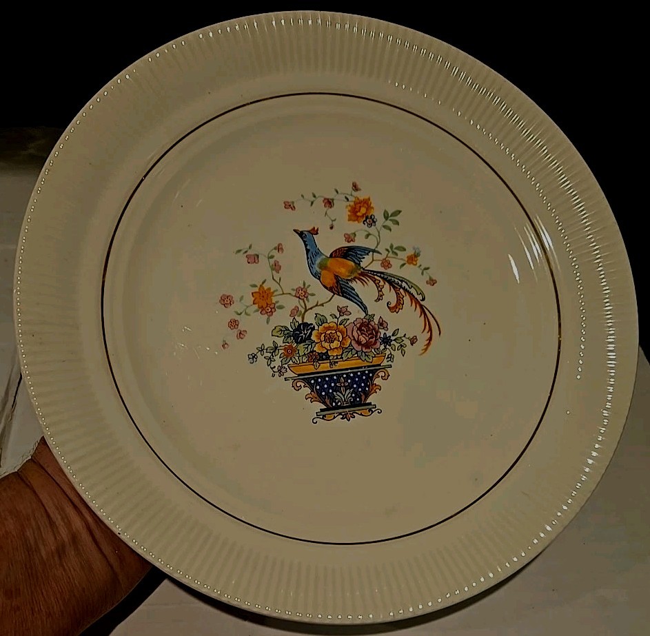 Vintage 23 karat gold VICTORY By SALEM Ohio China Co 10″ BIRD OF PARADISE PLATE