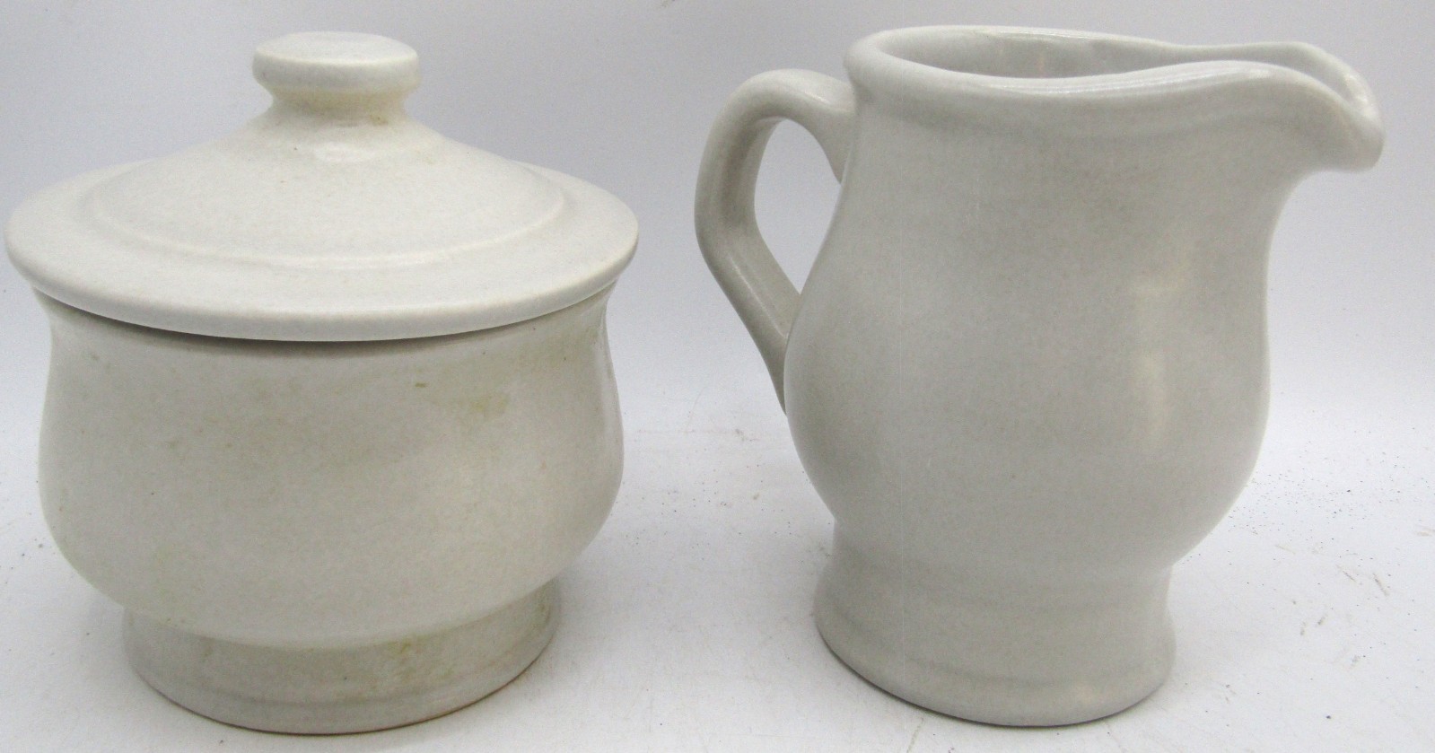 Vintage Pfaltzgraff Yorktowne Sugar and Creamer Set