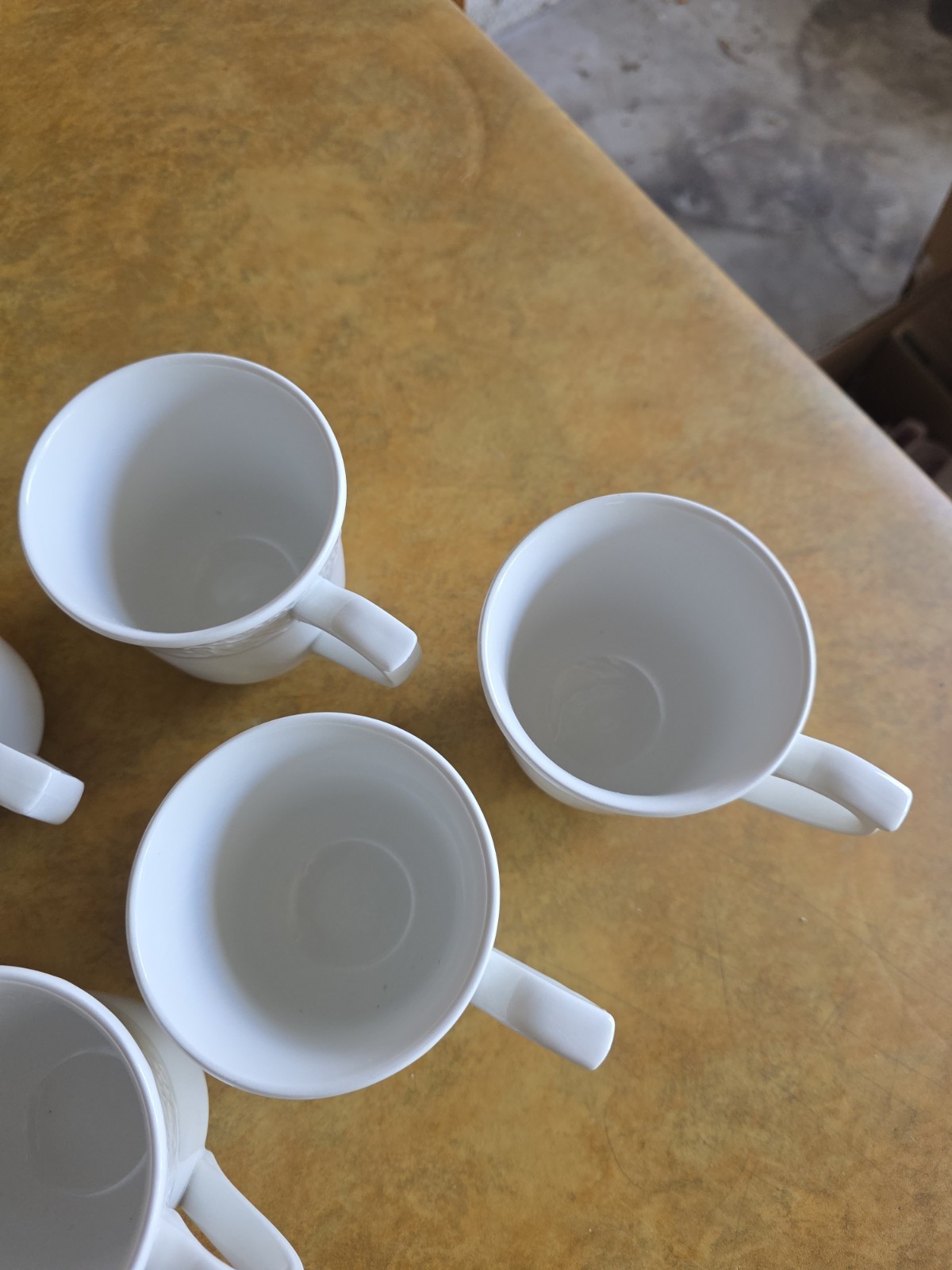 Johnson Brothers England Richmond White Embossed Trellis Coffee Mug Set Of 7