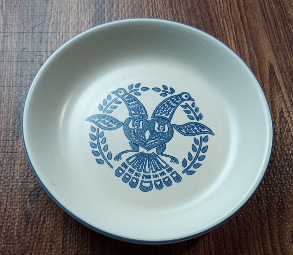 Stoneware Bowl With Birds In The Shape Of Heart /Goat Head