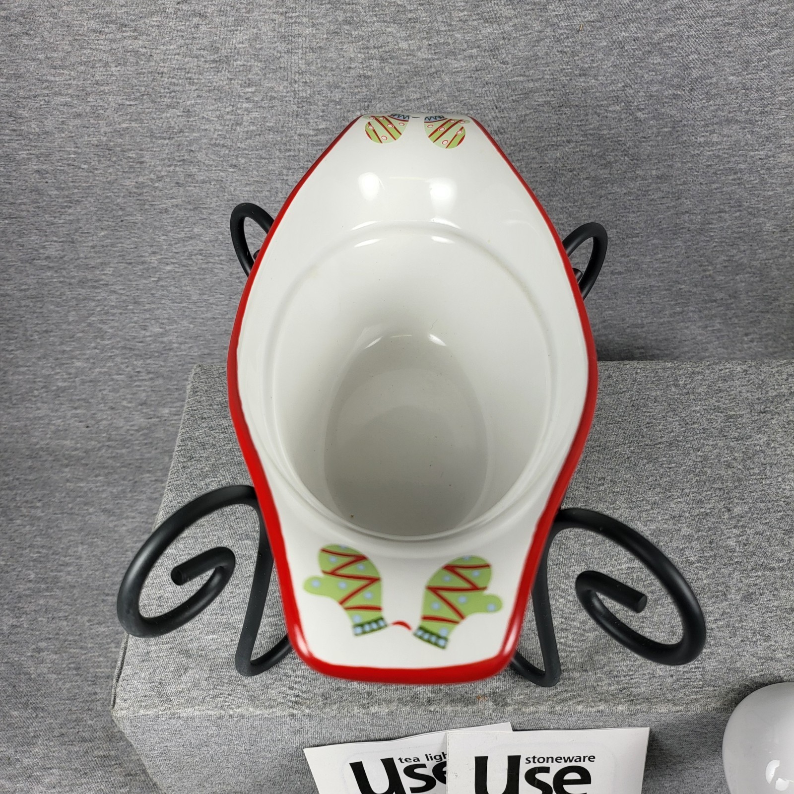 Pfaltzgraff Taffy Candy Christmas Gravy Server With Carrier And Tea Light