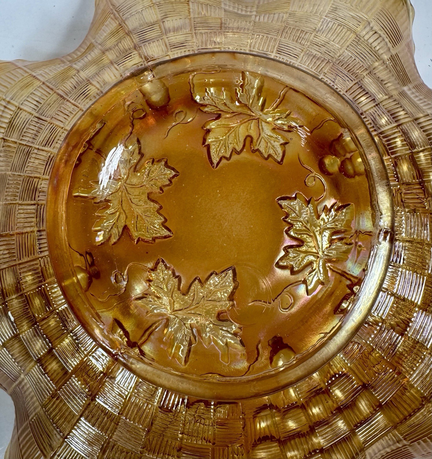 Northwood Bowl Carnival Glass Marigold Grape & Cable Ruffled Vintage 8.5”