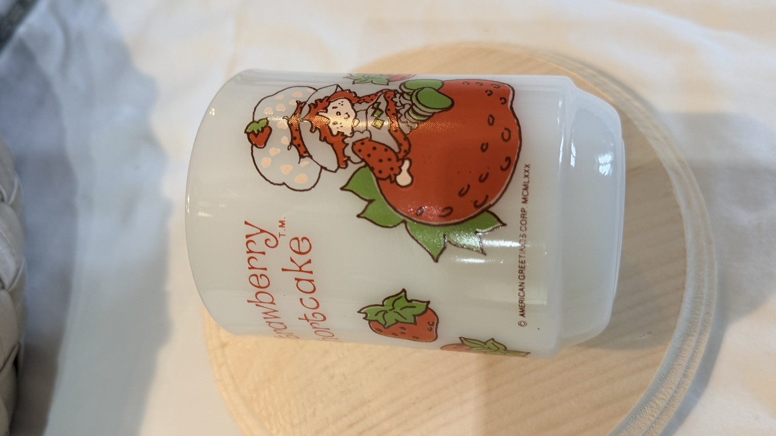  1980  Strawberry  Shortcake  Fire‑King  Anchor  Hocking  Milk  Glass  cup