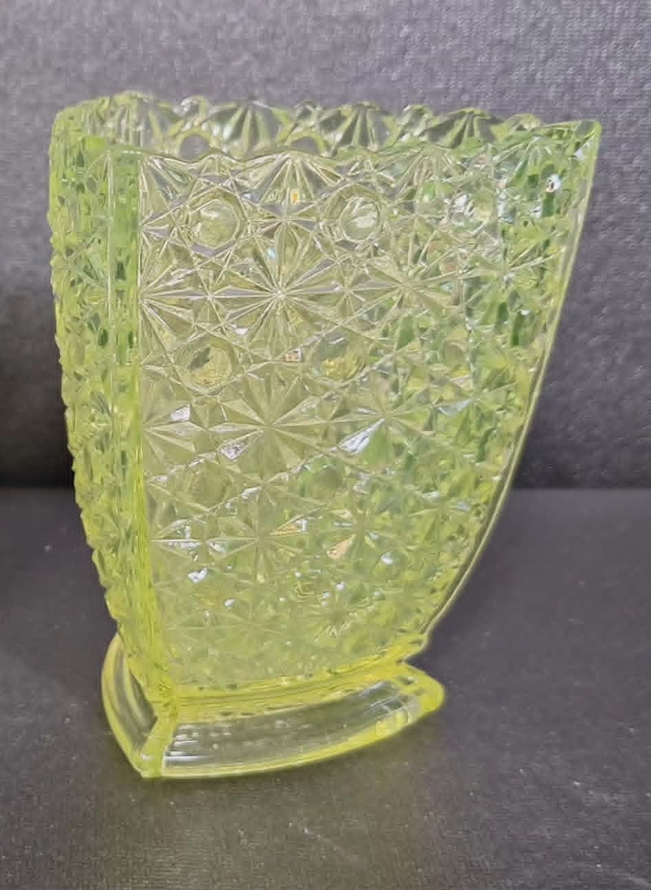Gillander & Sons Vaseline Daisy & Button Spooner c1885