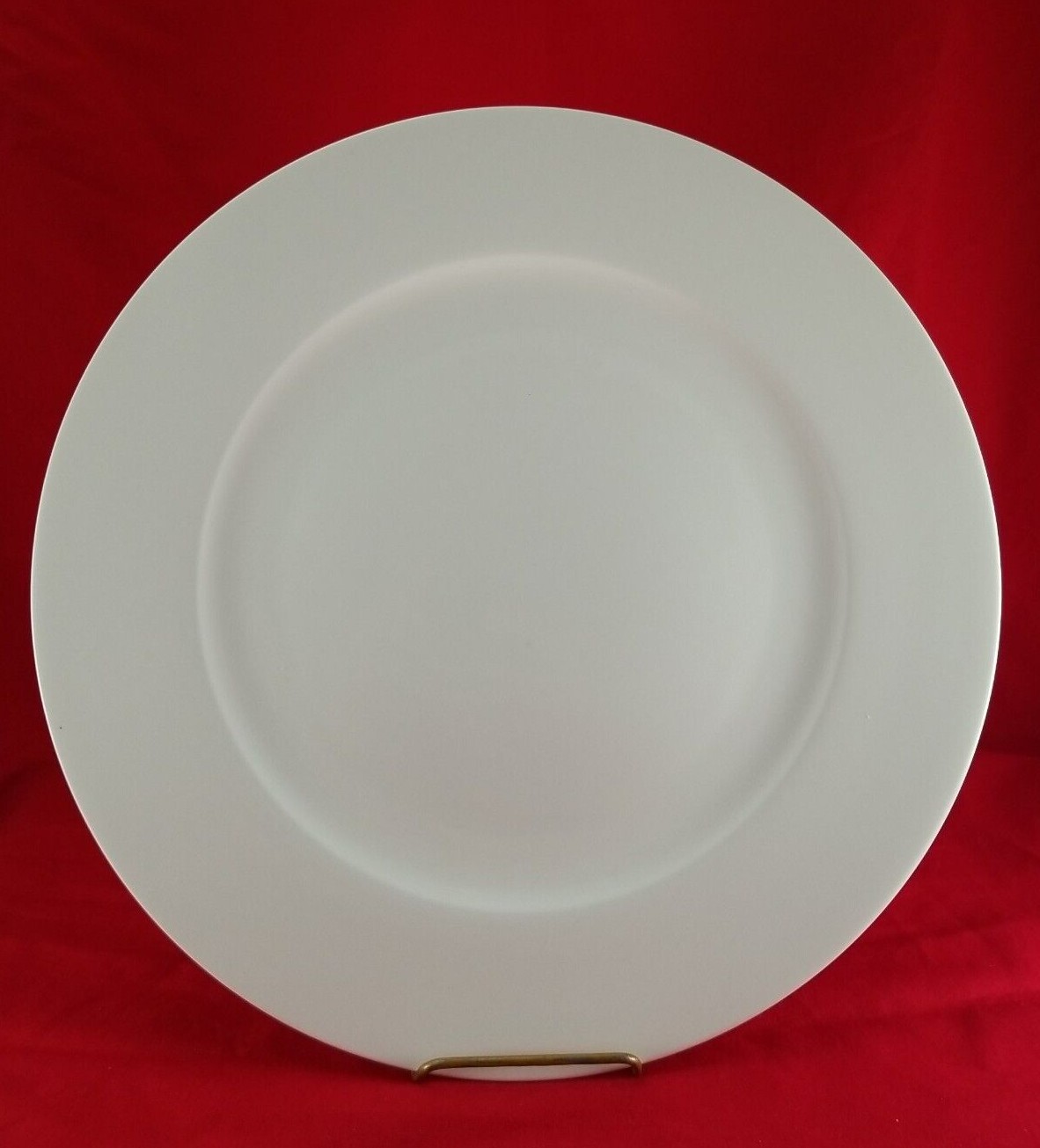 Godinger Elegant Dining White Bone China Dinner Plates 10 7/8″ Dia.