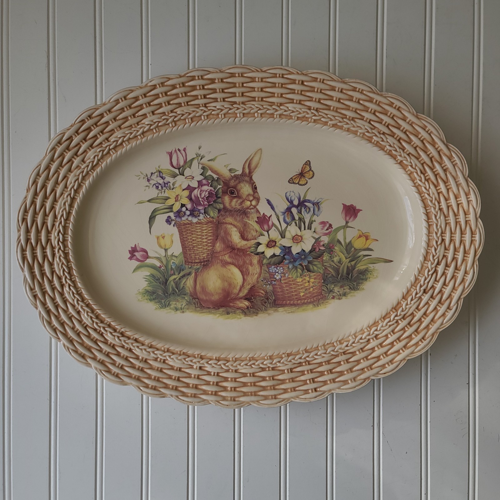 Vintage CRACKER BARREL Easter Treasures 18.5″ Oval Basket Weave Bunny Platter