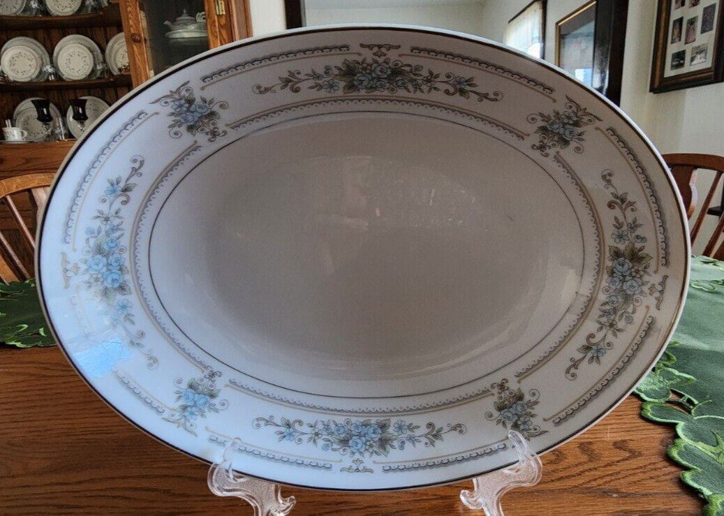 Elington Vegetable Bowl 10 1/2″ W Wade Porcelain Oval White Blue Platinum Trim !
