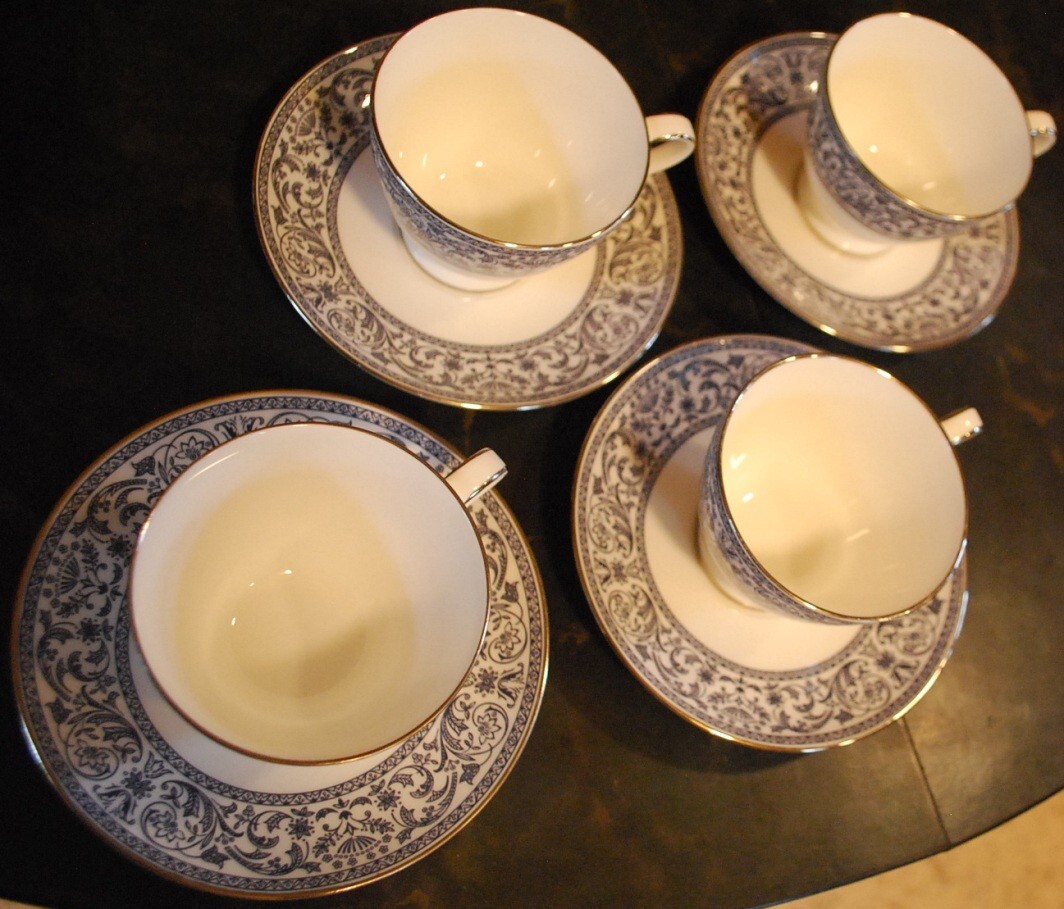 Set 4 MINTON Bone China INFANTA S744 Footed Cups & Saucers ENGLAND Blue & White